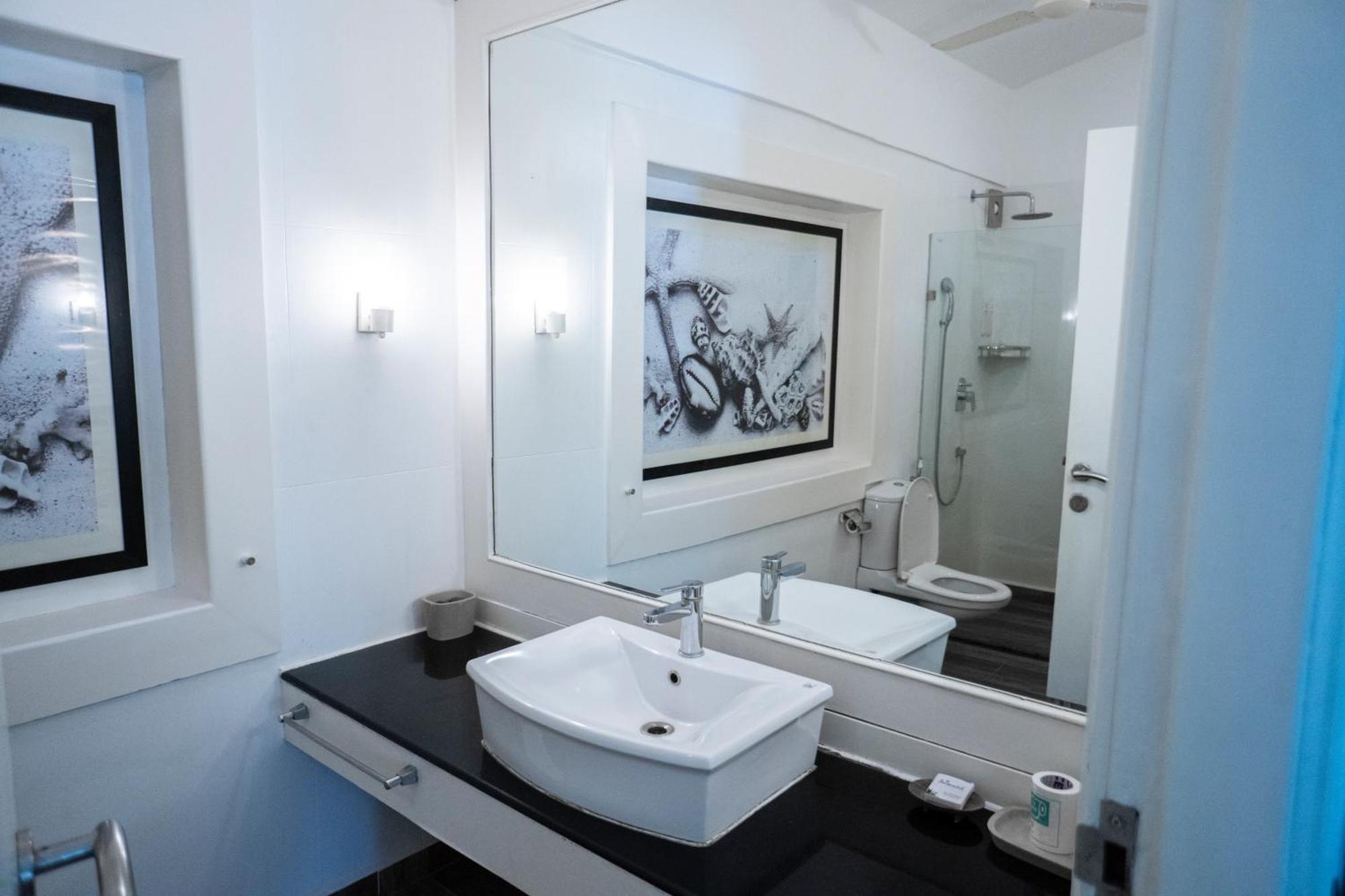 Regenta Beach House Resort, Goa Benaulim Luaran gambar