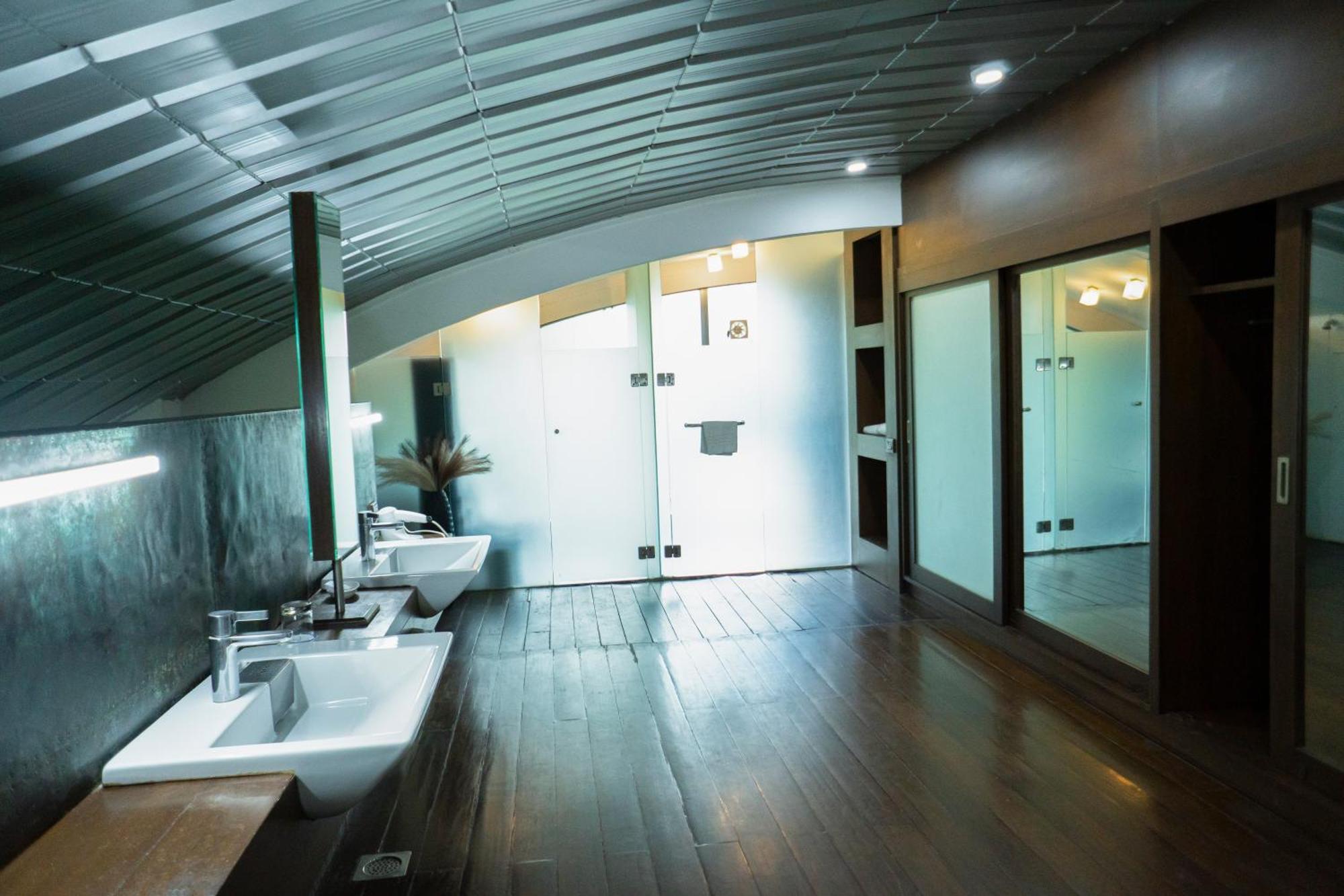 Regenta Beach House Resort, Goa Benaulim Luaran gambar